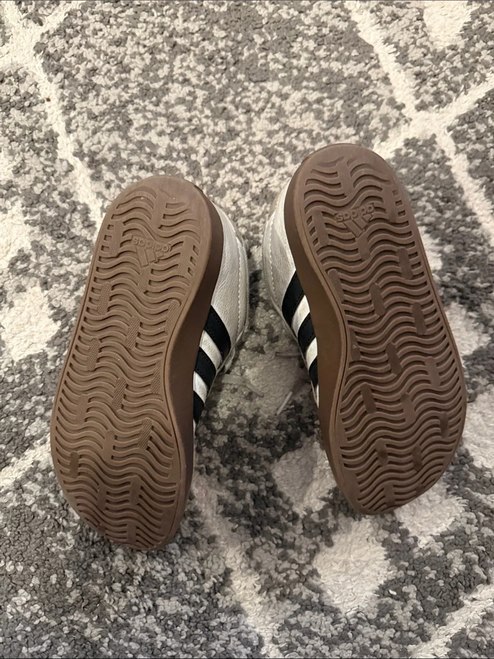 adidas Kids White & Black Retro Trainer